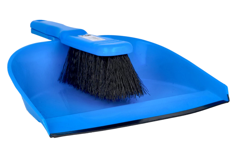 Совок со щёткой